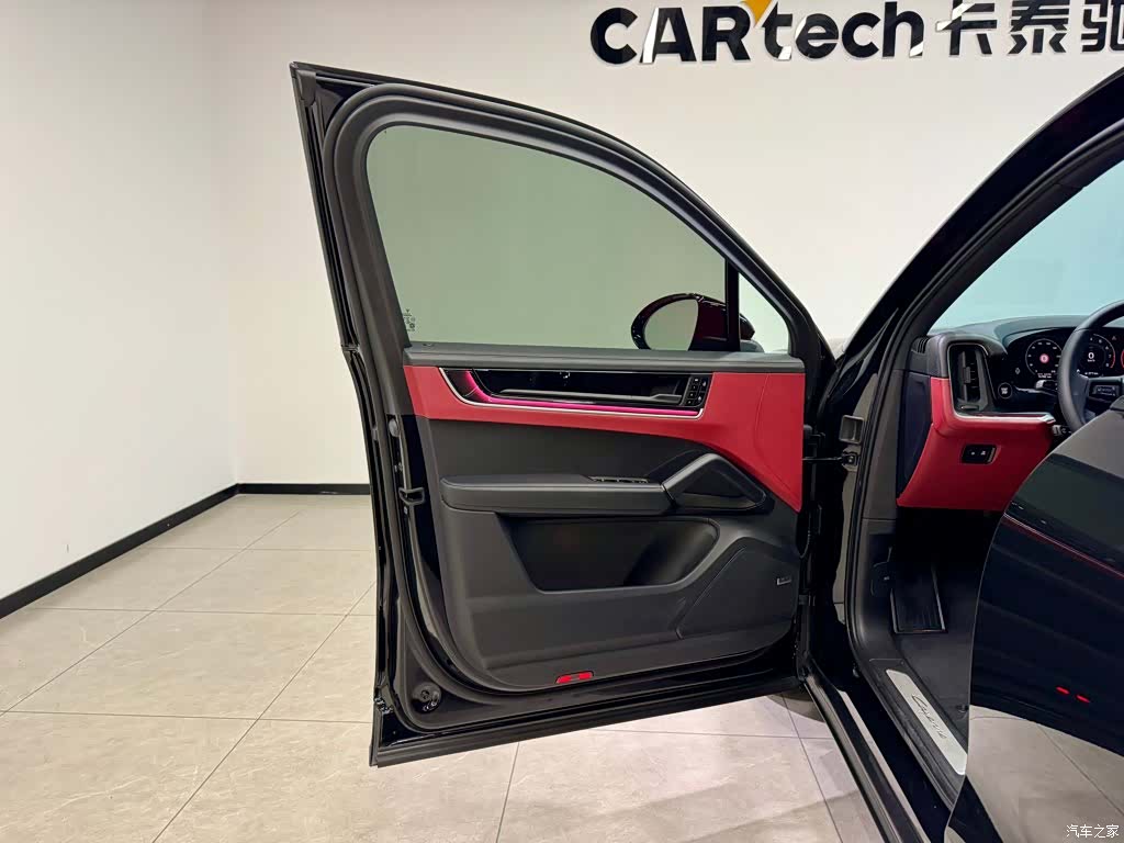 Porsche Cayenne, 2025 17