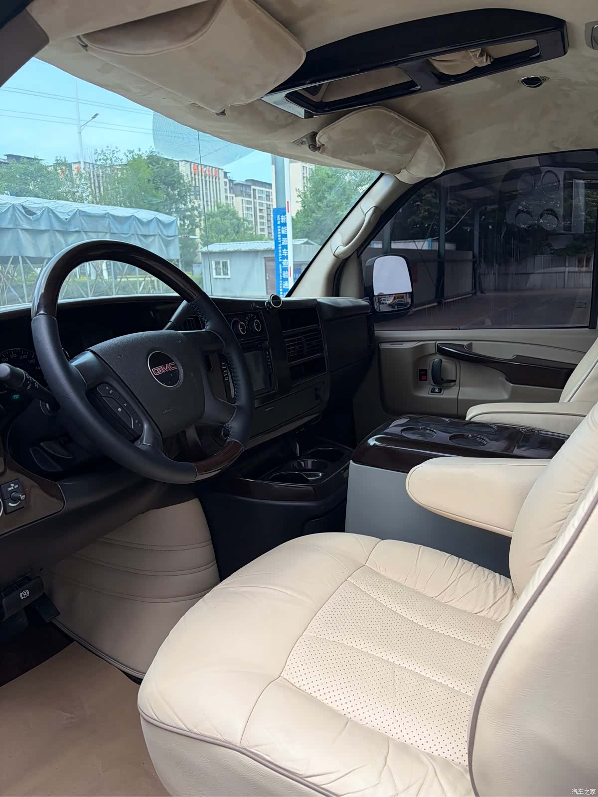 GMC SAVANA, 2012 7