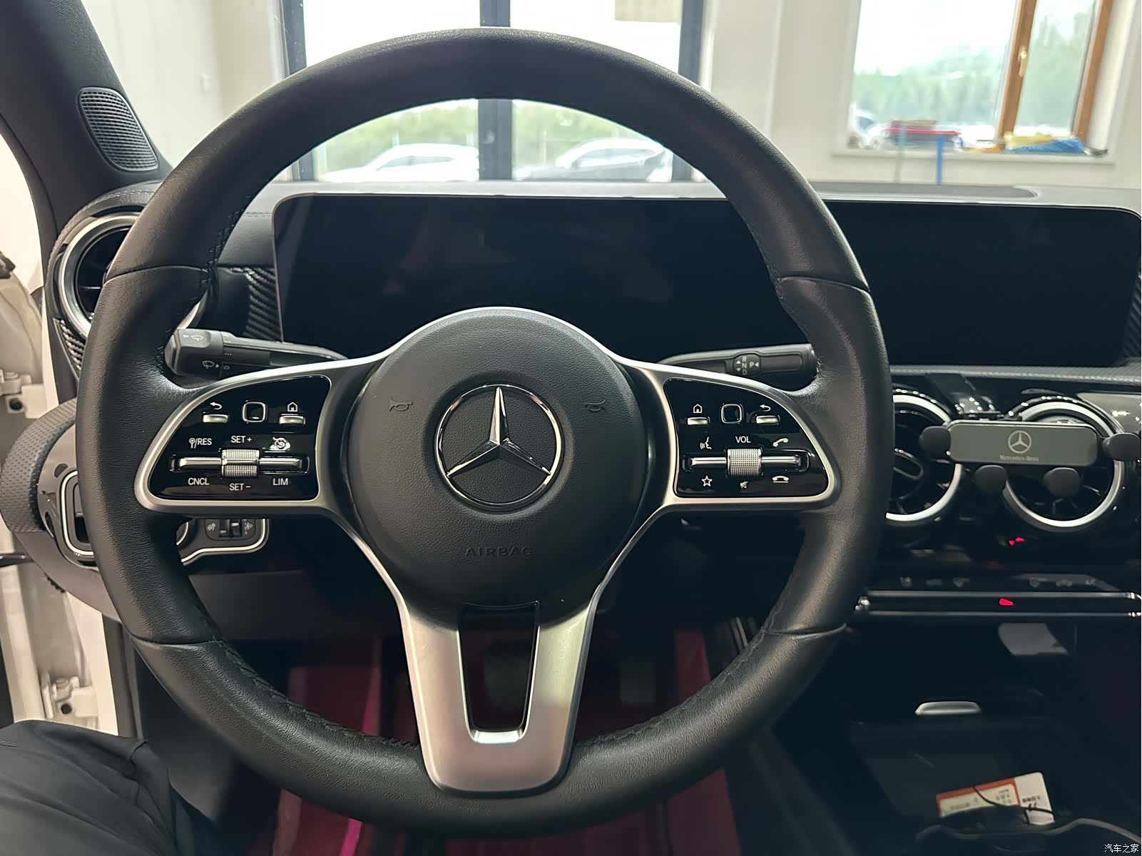 Mercedes-Benz A-Class, 2022 11