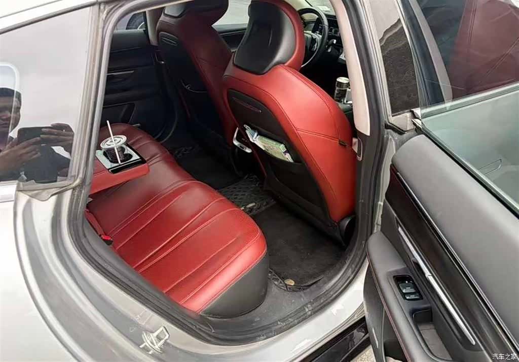 Xpeng P7, 2020 8