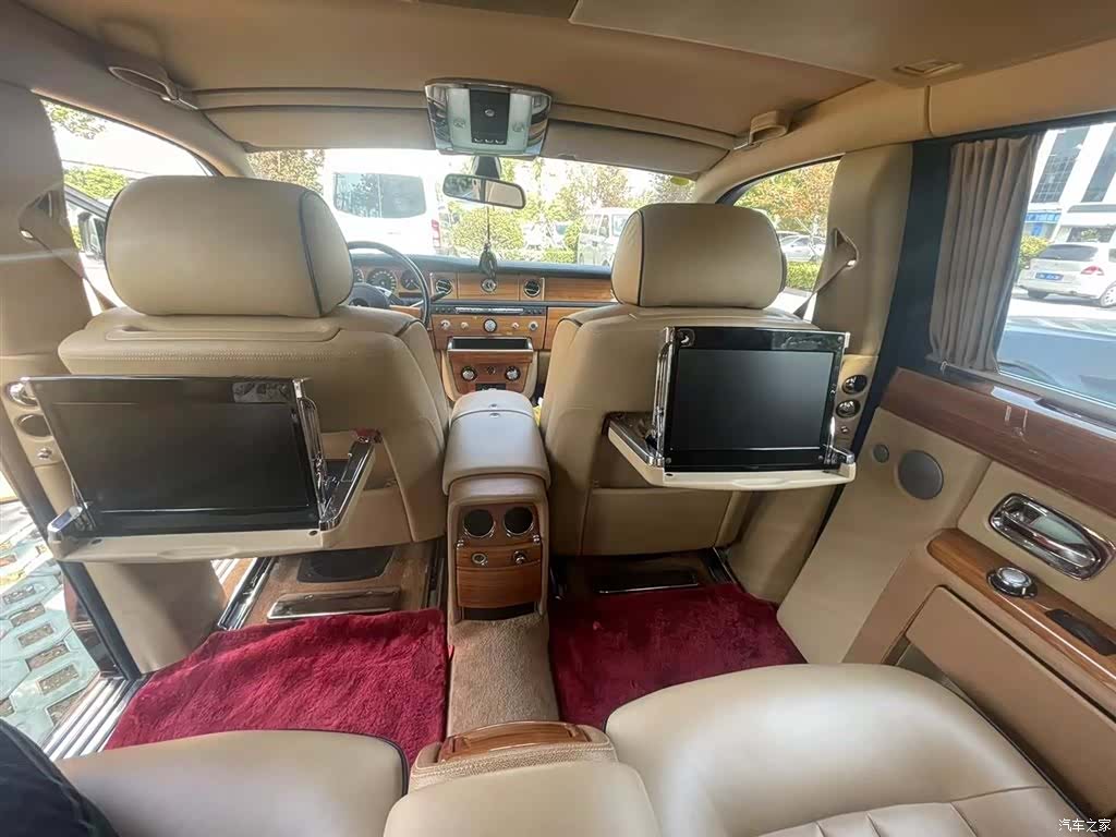 Rolls-Royce Phantom, 2015 6