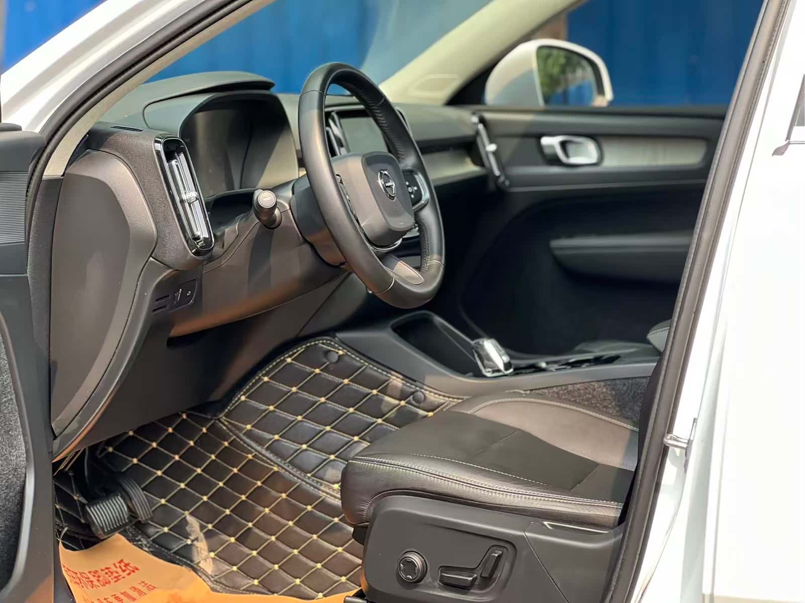 Volvo XC40, 2019 11
