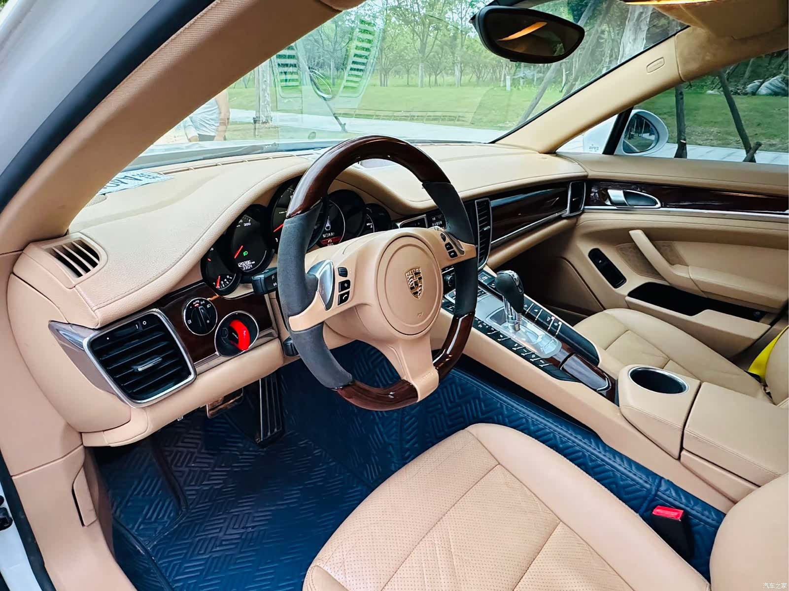 Porsche Panamera, 2011 17