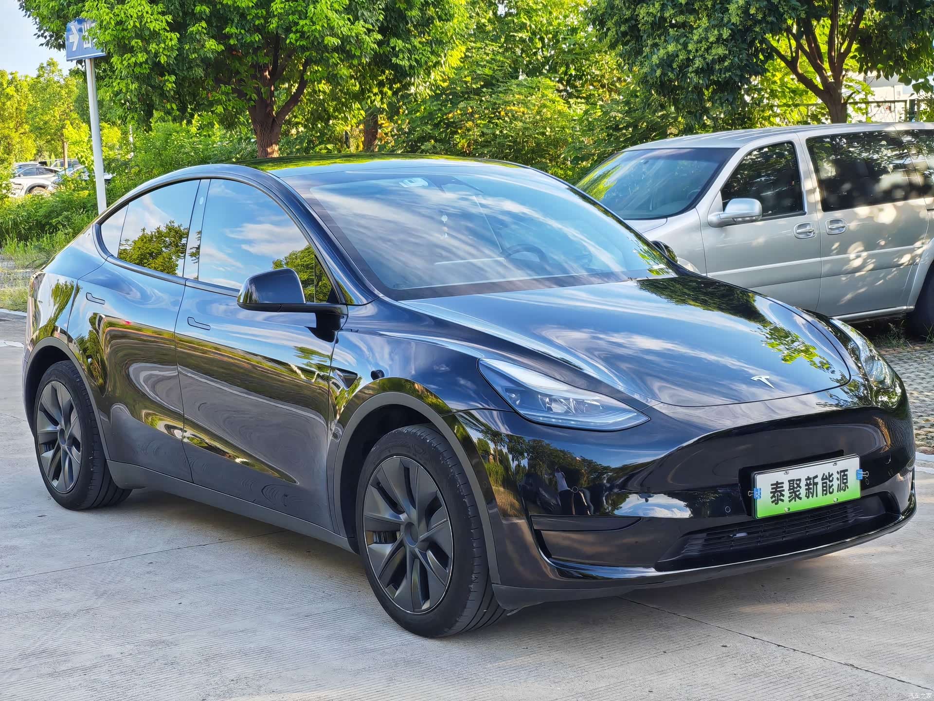 Tesla Model Y, 2024 2