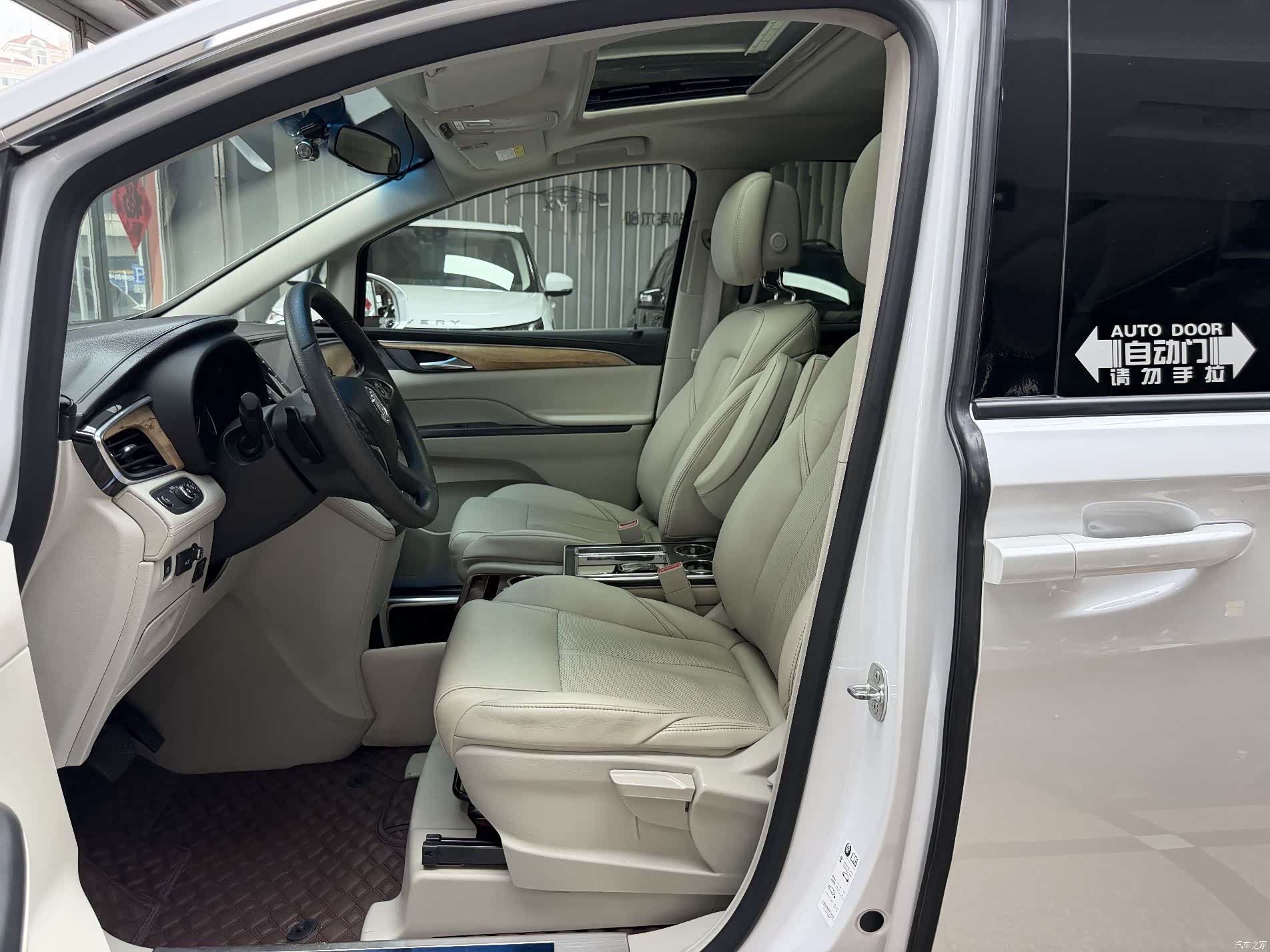 Buick GL8, 2019 7