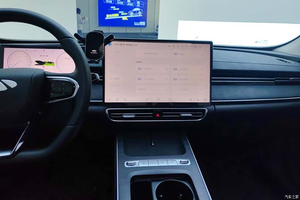 Chery A8L, 2025 13