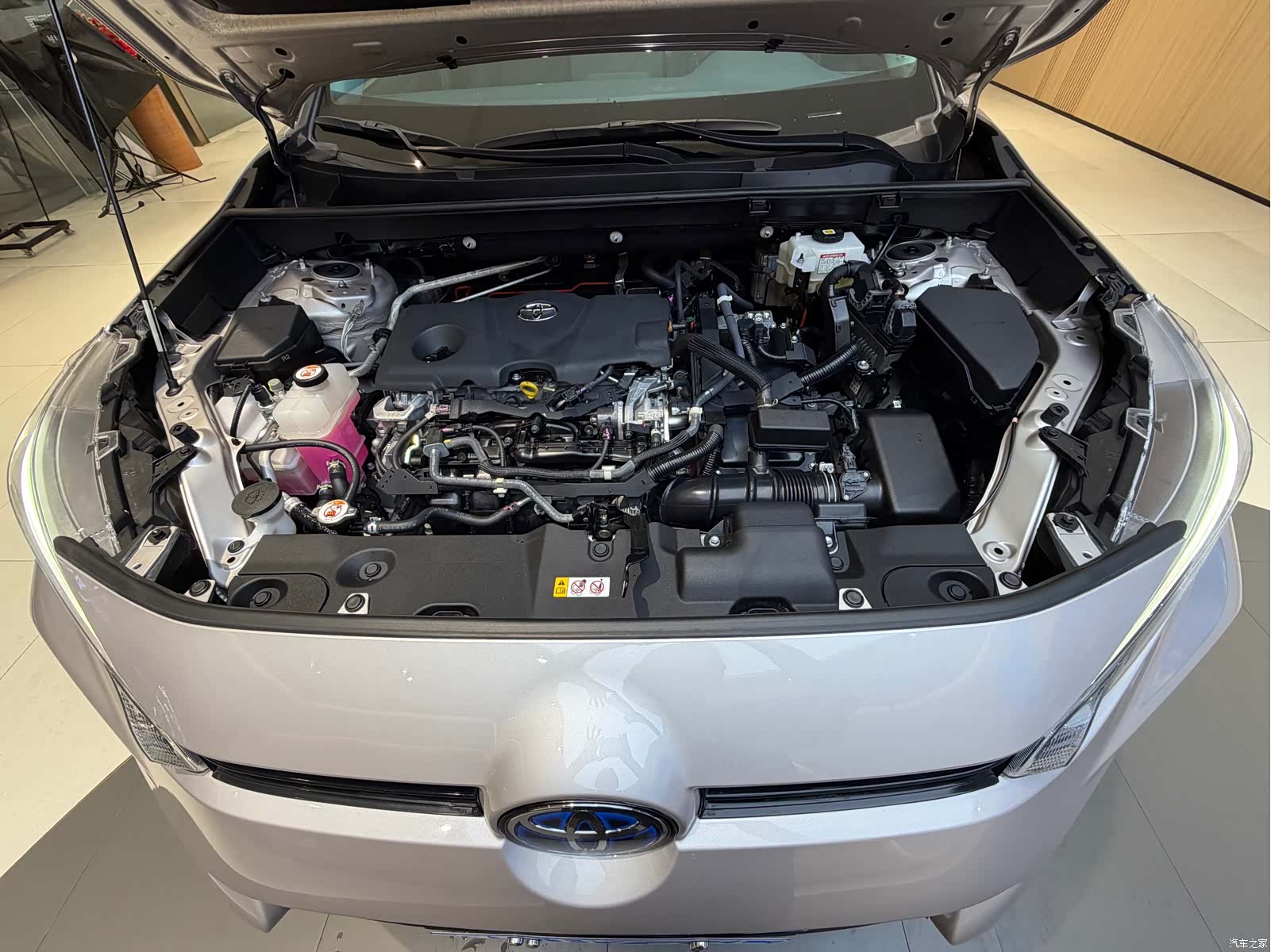 Toyota Wildlander, 2022 10
