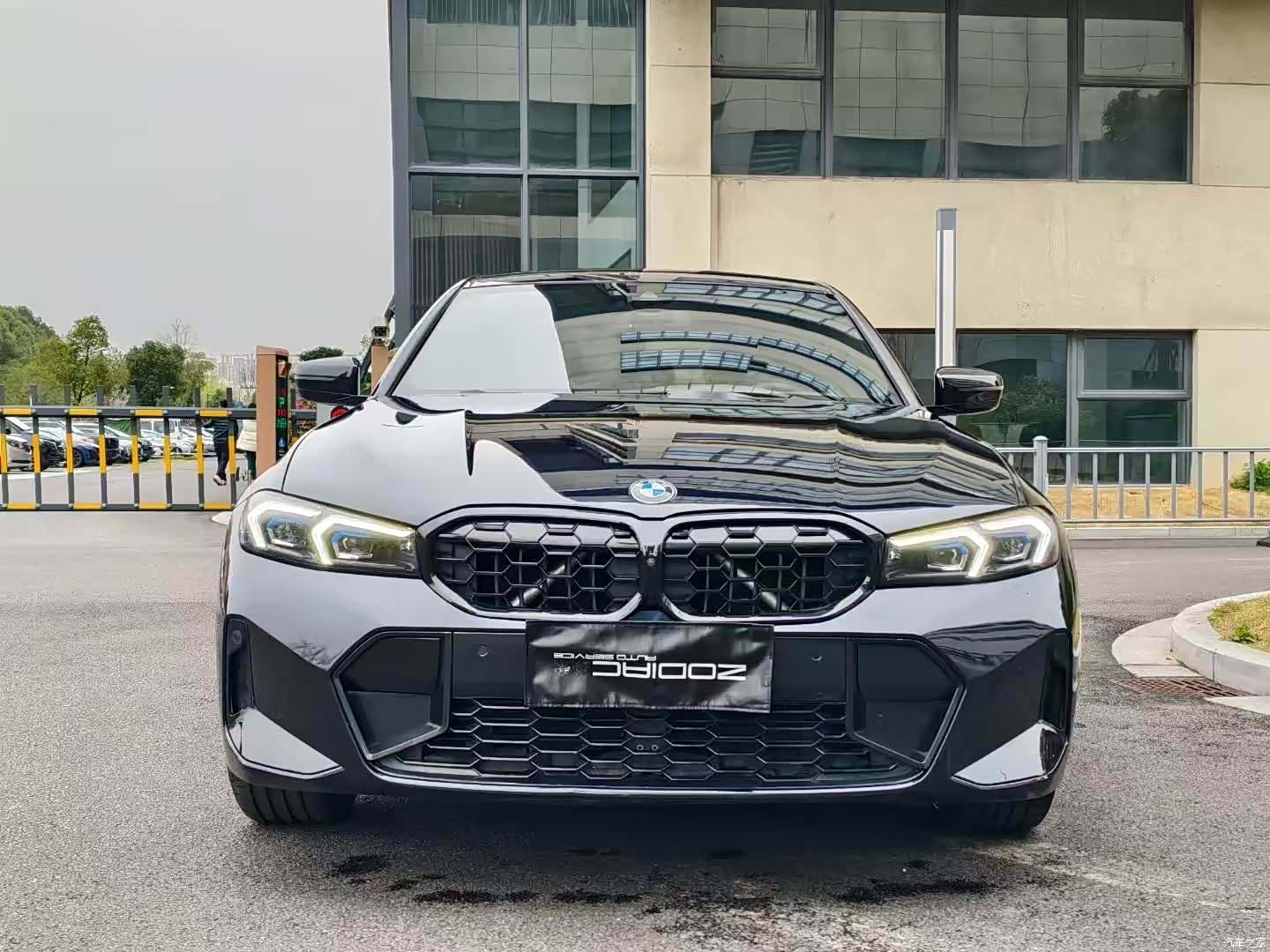 BMW 3 Series, 2023 2