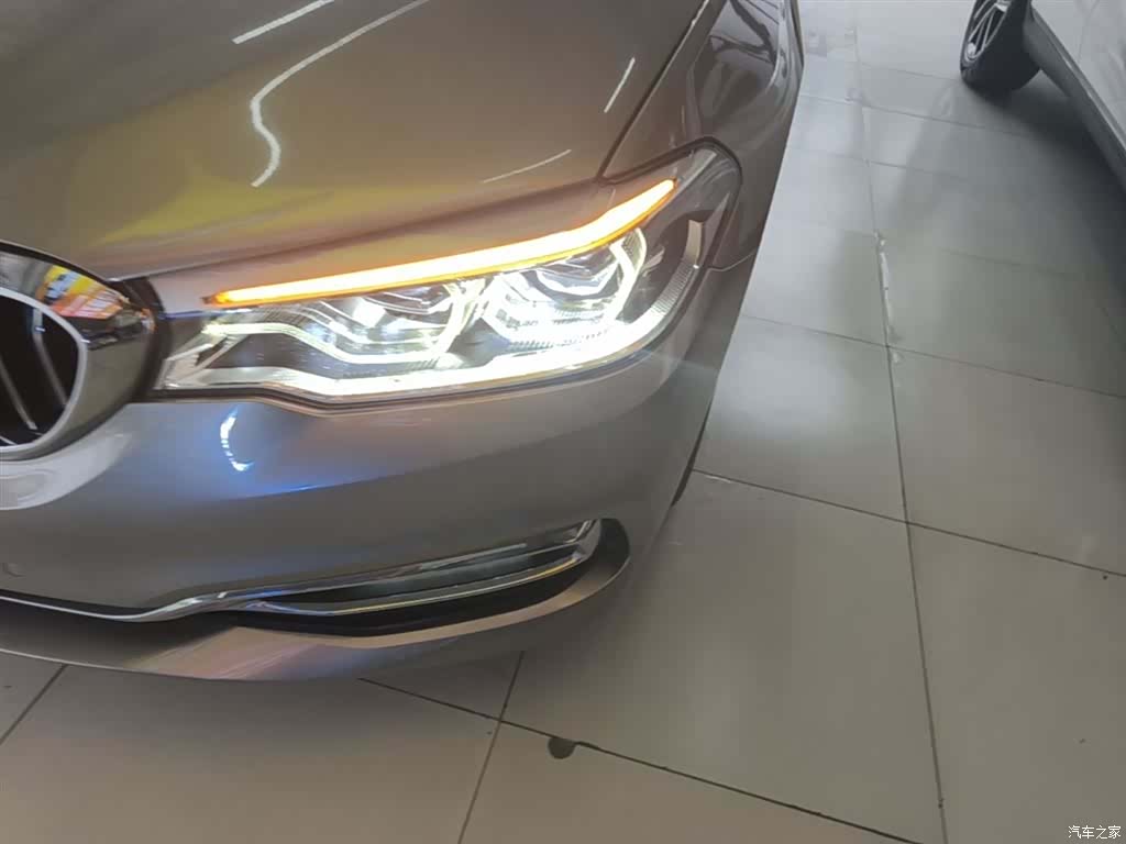 BMW 5 Series, 2018 24