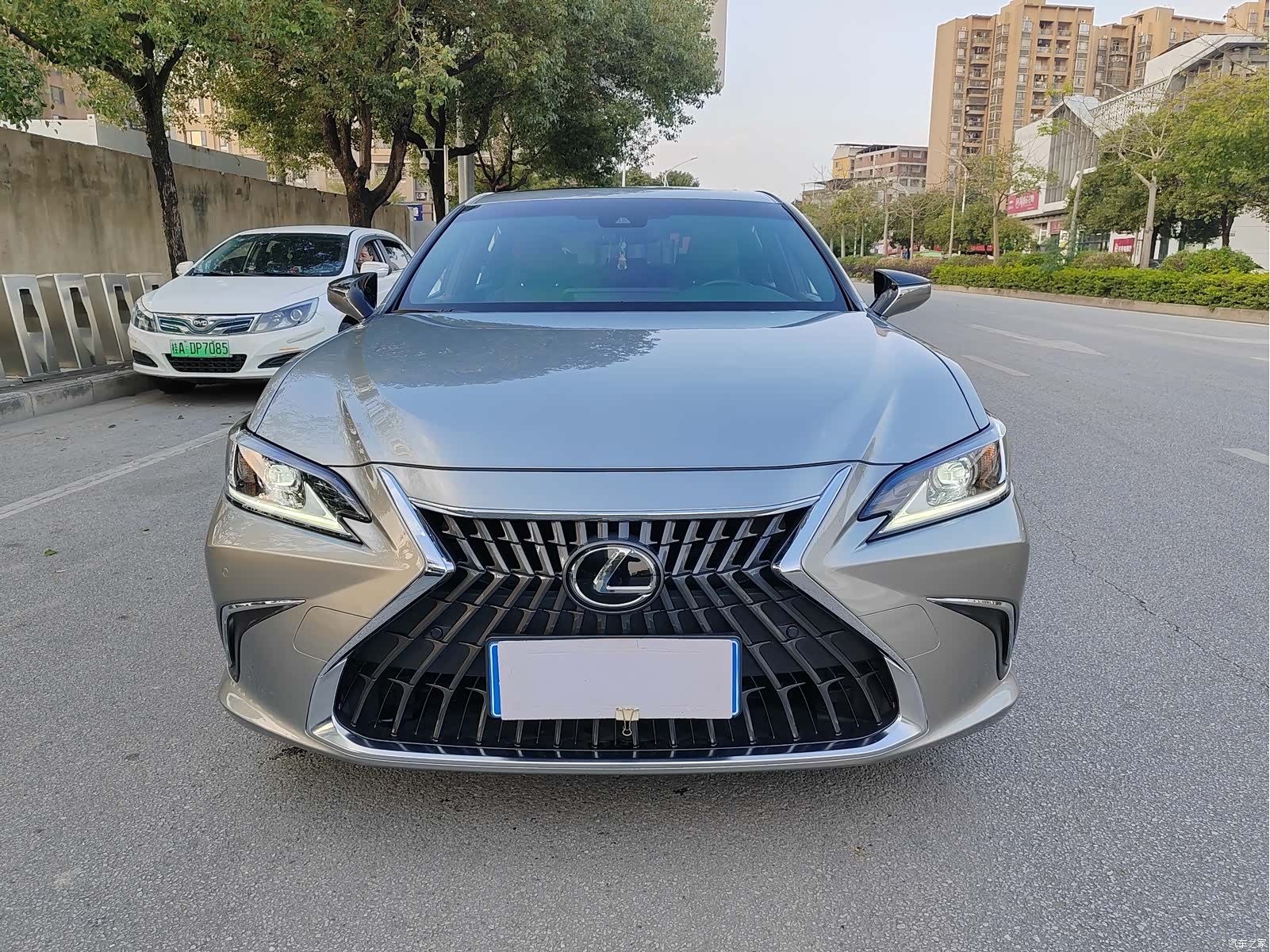 Lexus ES, 2023 2