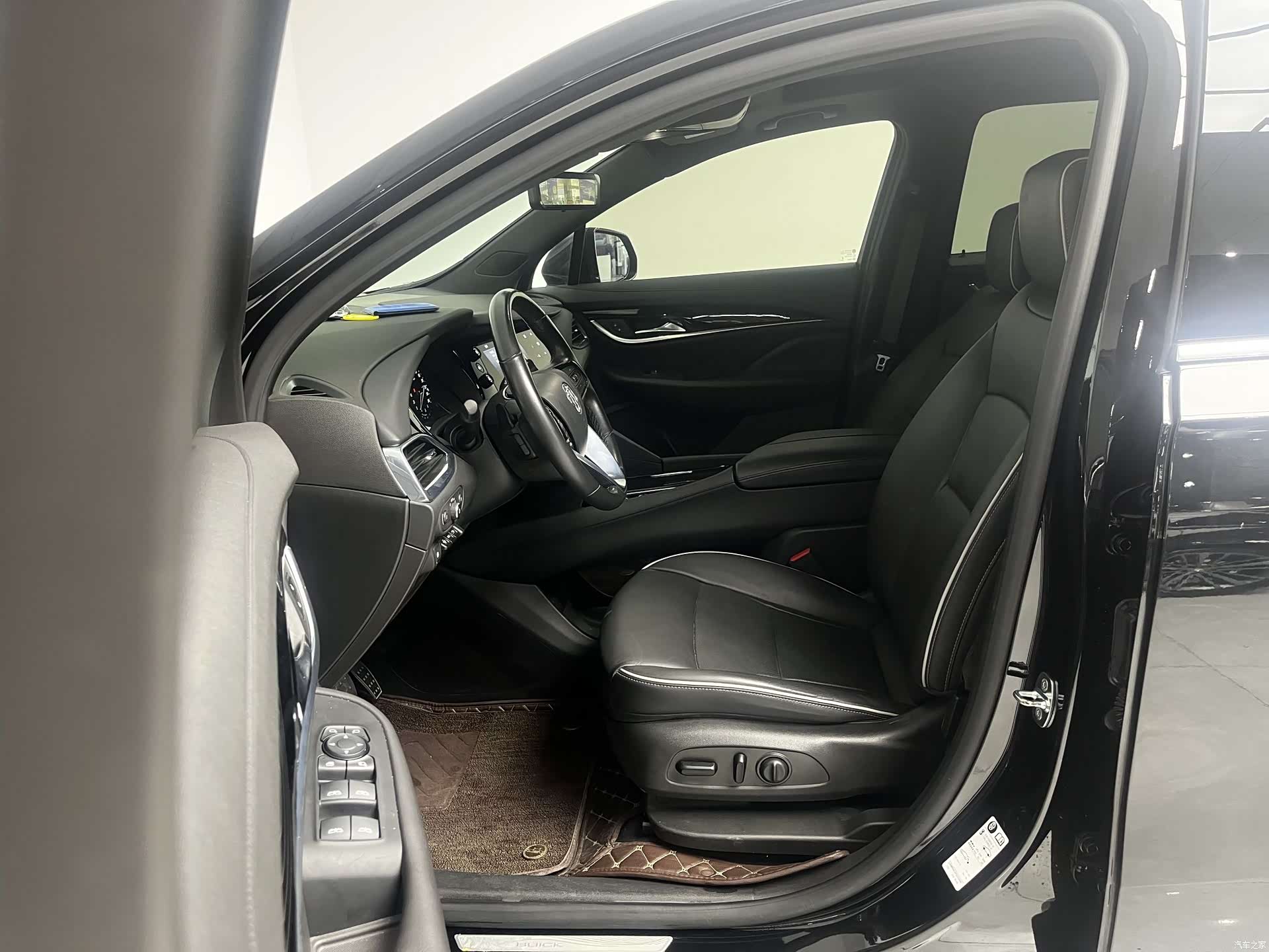 Buick Enclave, 2024 12