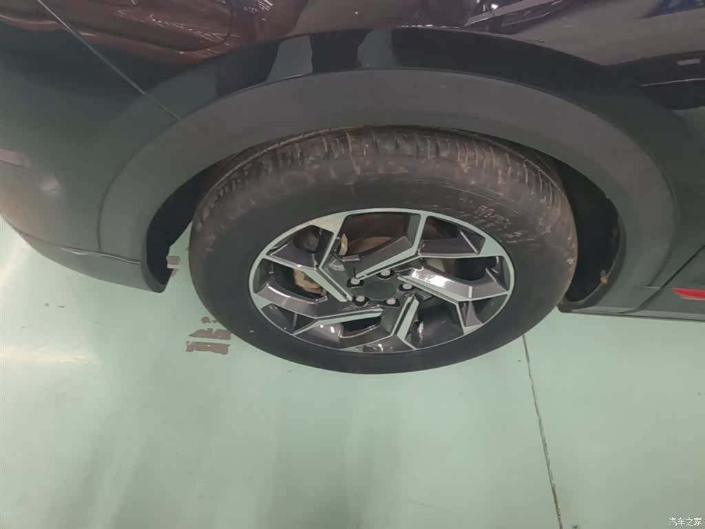 DongFeng AX7, 2021 23