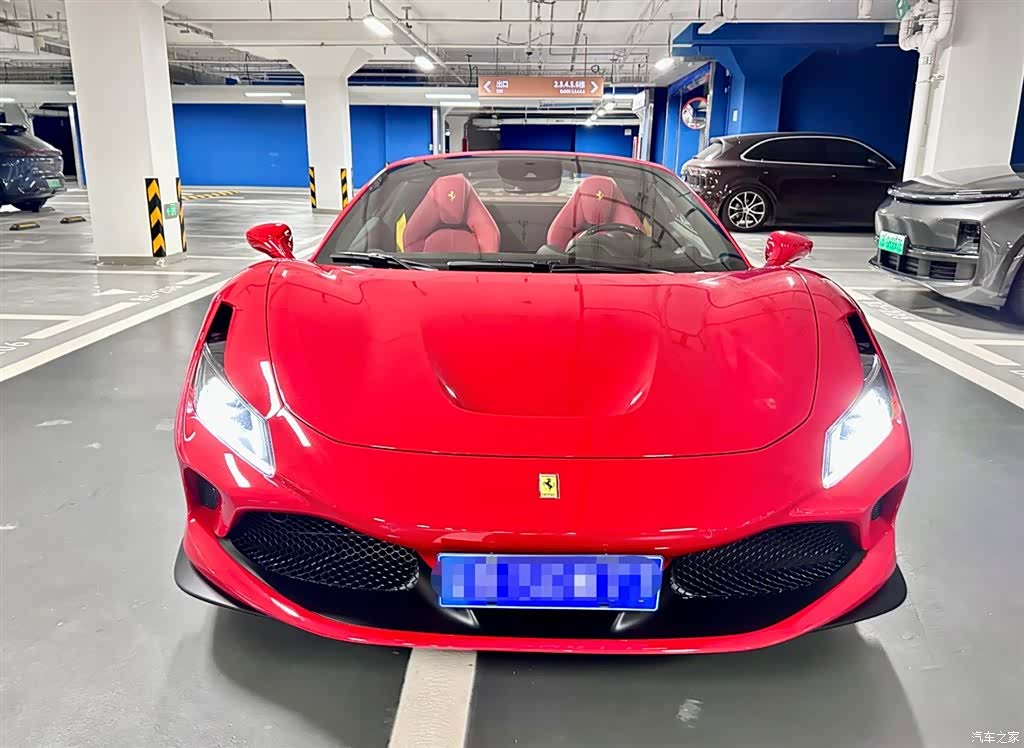Ferrari F8, 2022 2