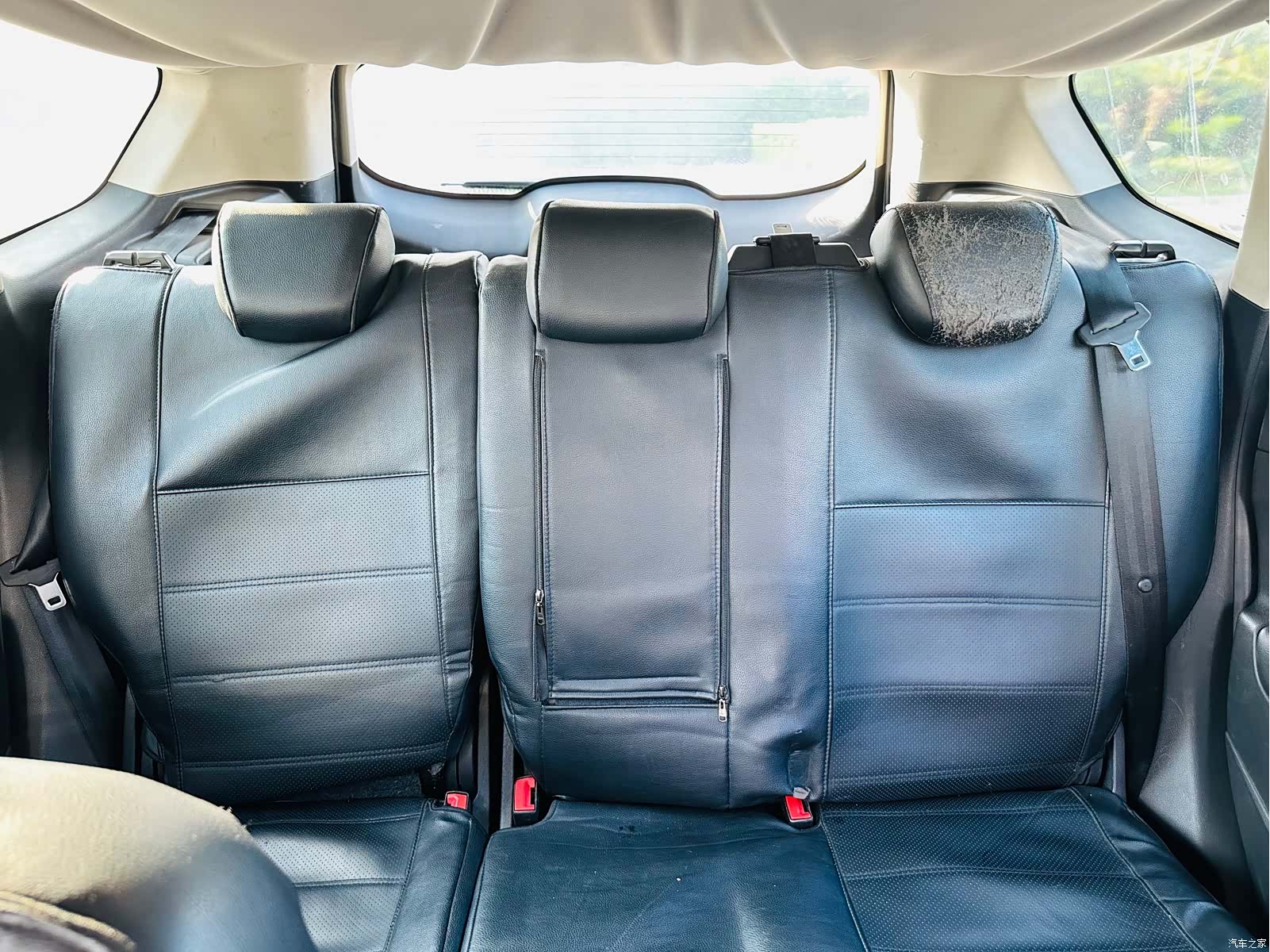 Ford Kuga, 2016 10
