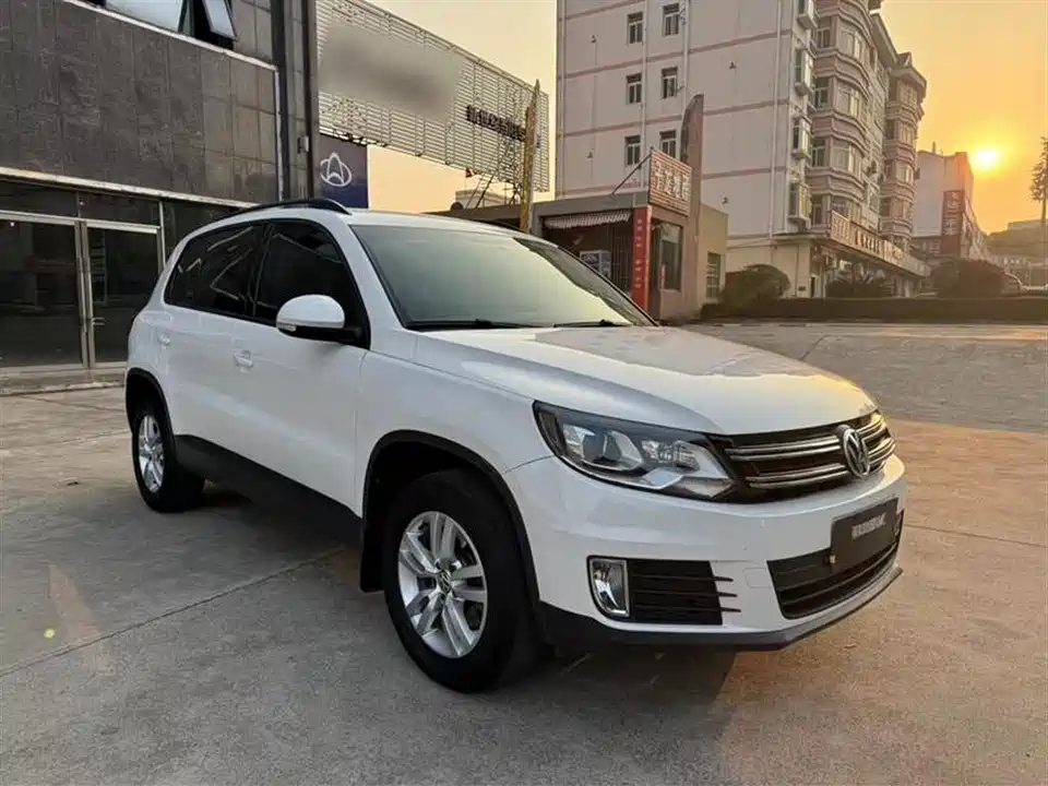 Volkswagen Tiguan Volkswagen Tiguan