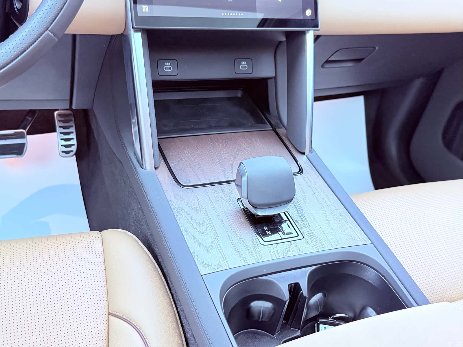 Land Rover Discovery, 2025 16