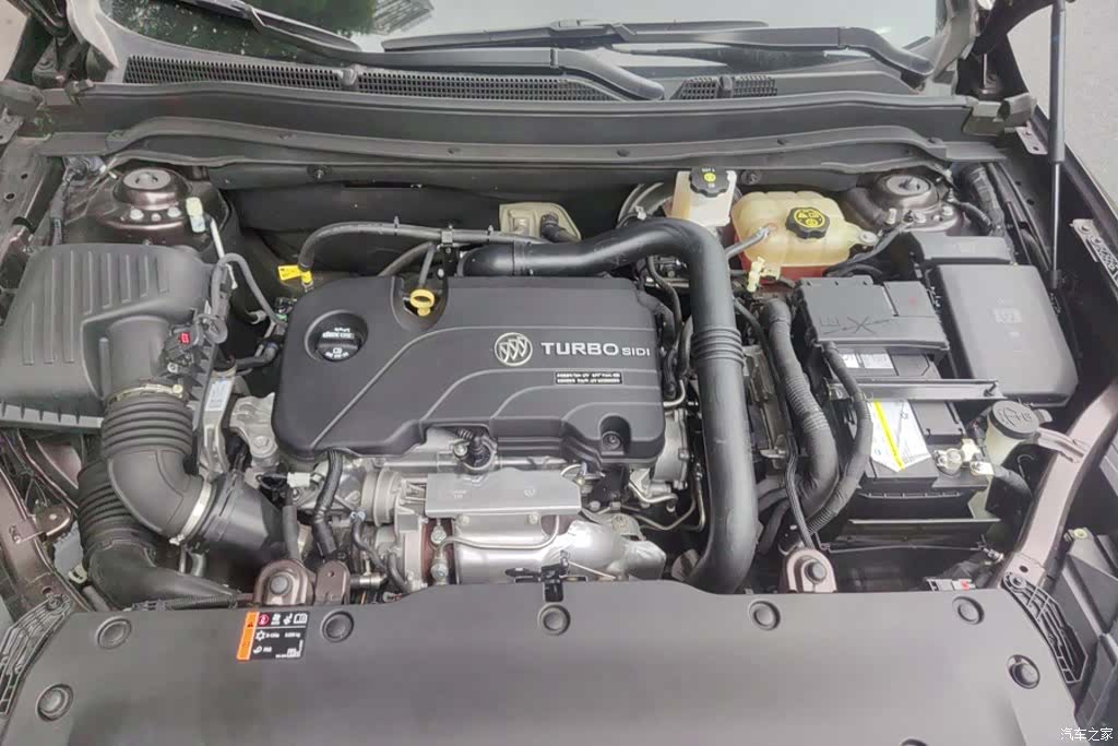 Buick Envision Plus, 2021 10