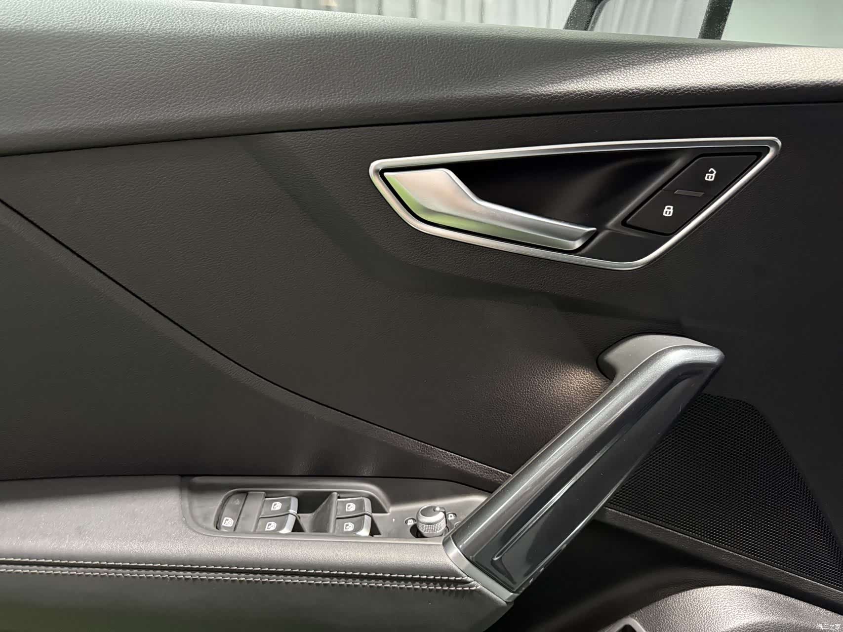 Audi Q2L, 2022 8