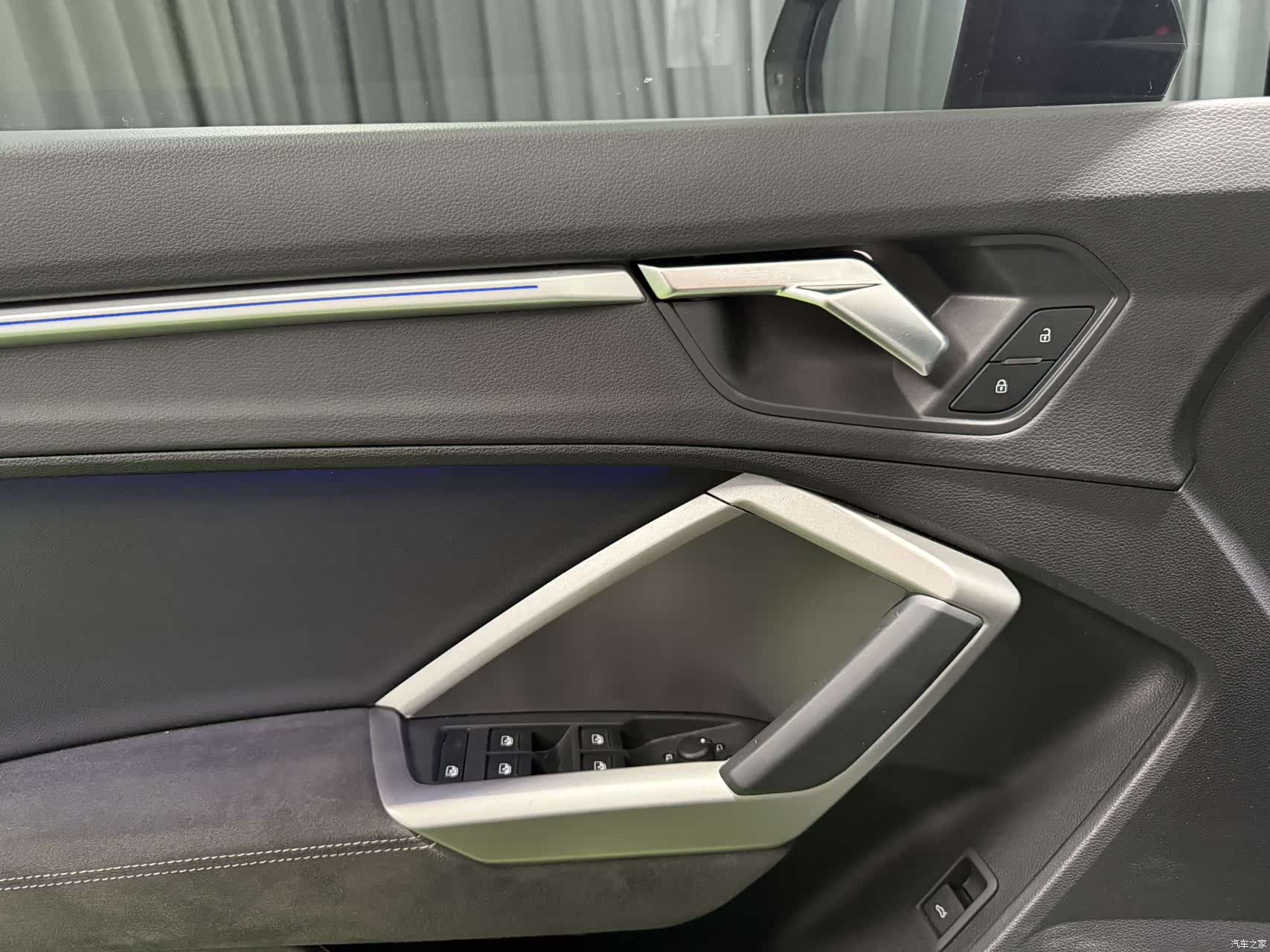 Audi Q3, 2022 10
