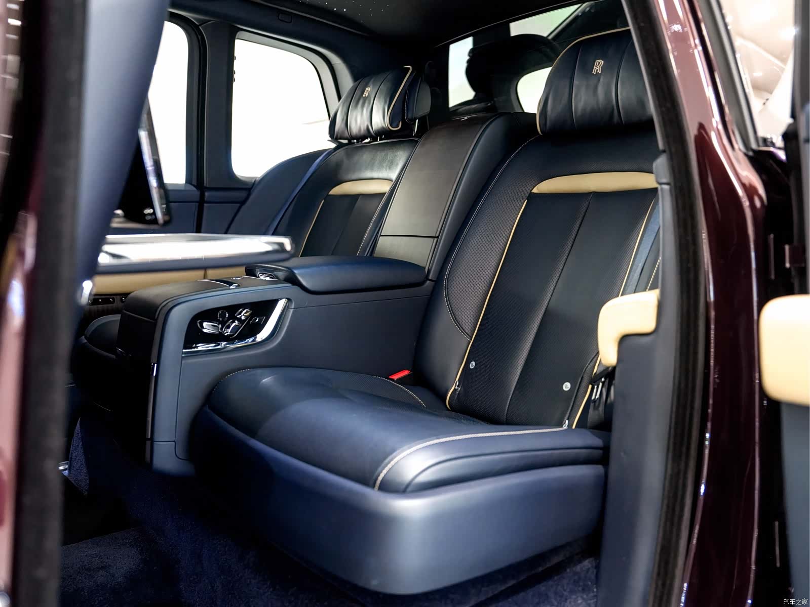Rolls-Royce Cullinan, 2020 22