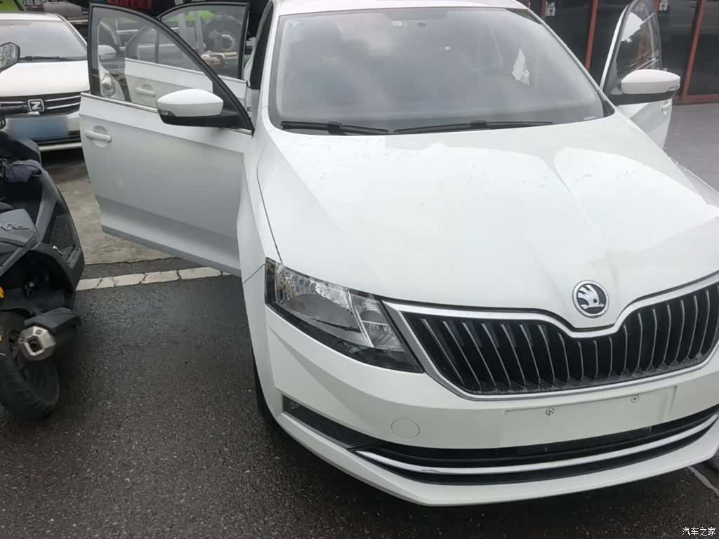 Skoda Rapid, 2018 4