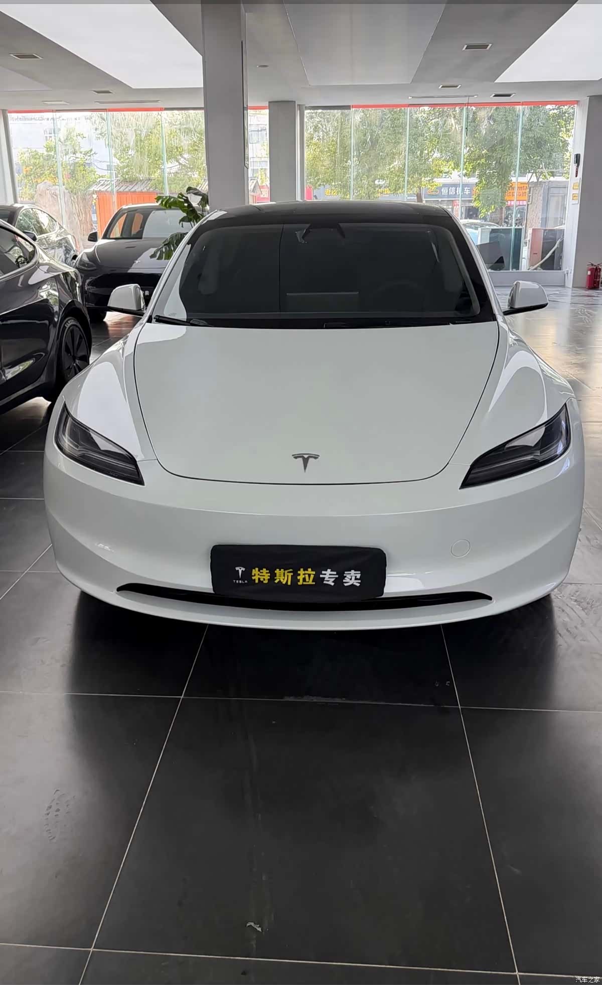 Tesla Model 3, 2025 2