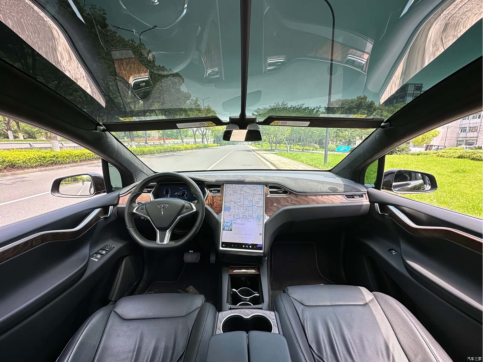 Tesla Model X, 2017 8