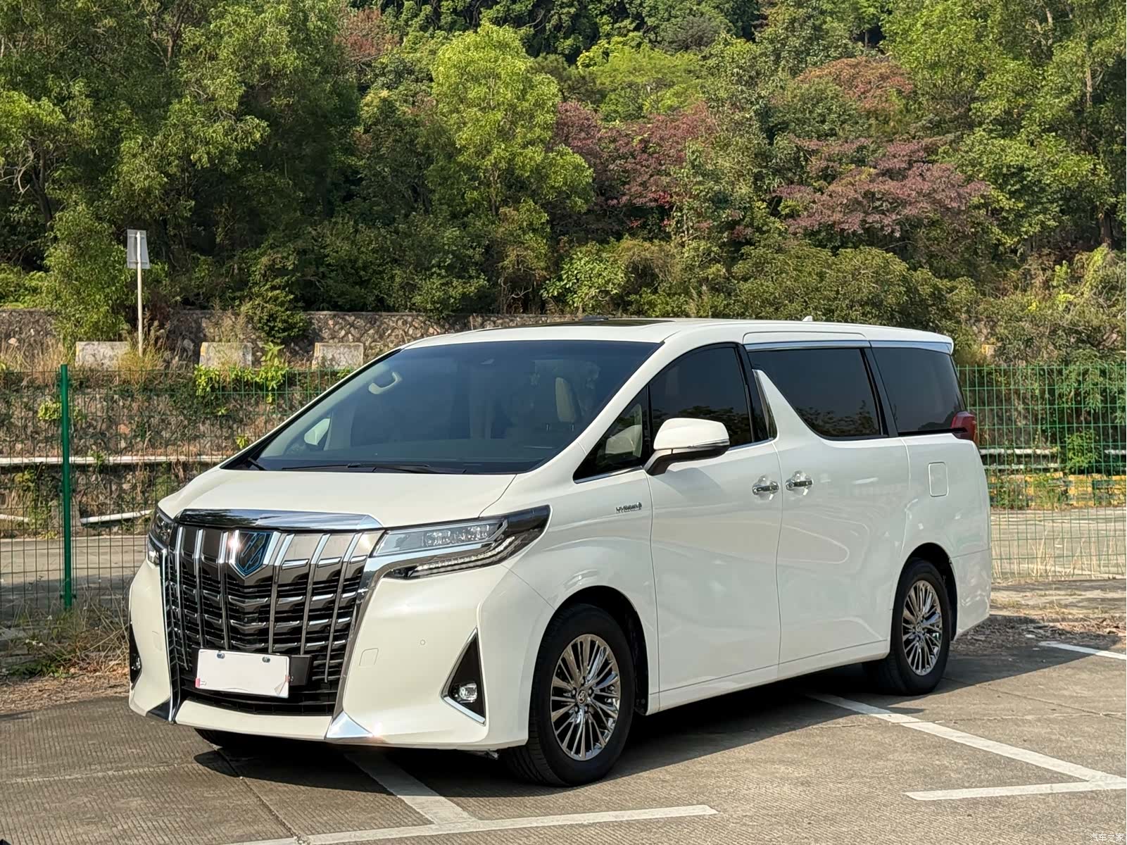 Toyota Alphard, 2021 2