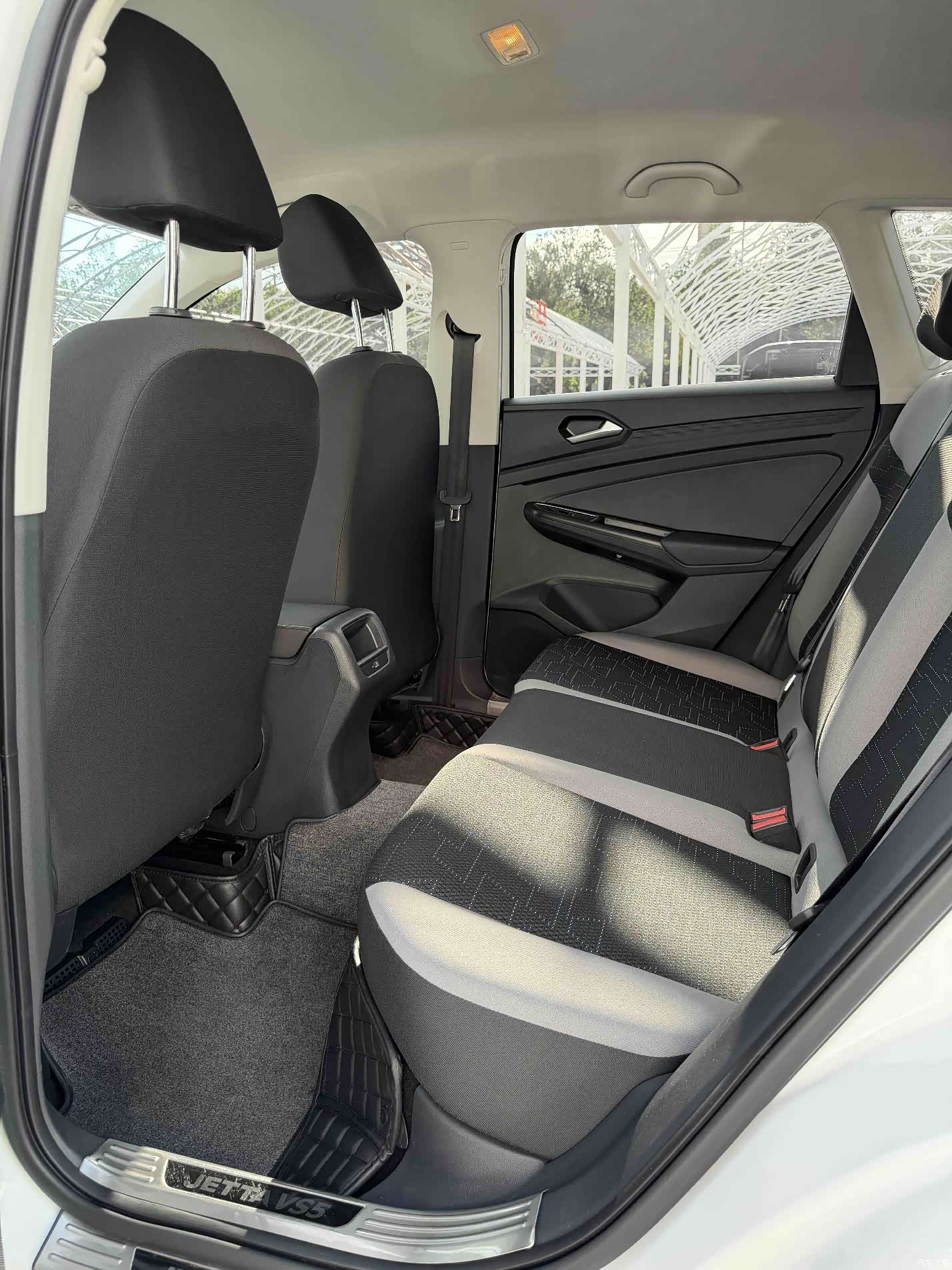 Volkswagen VS5, 2022 4