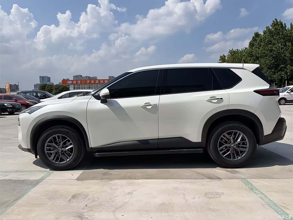 Nissan X-Trail, 2021 4