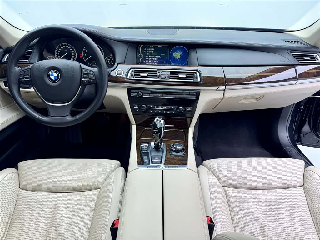 BMW 7 Series, 2011 17