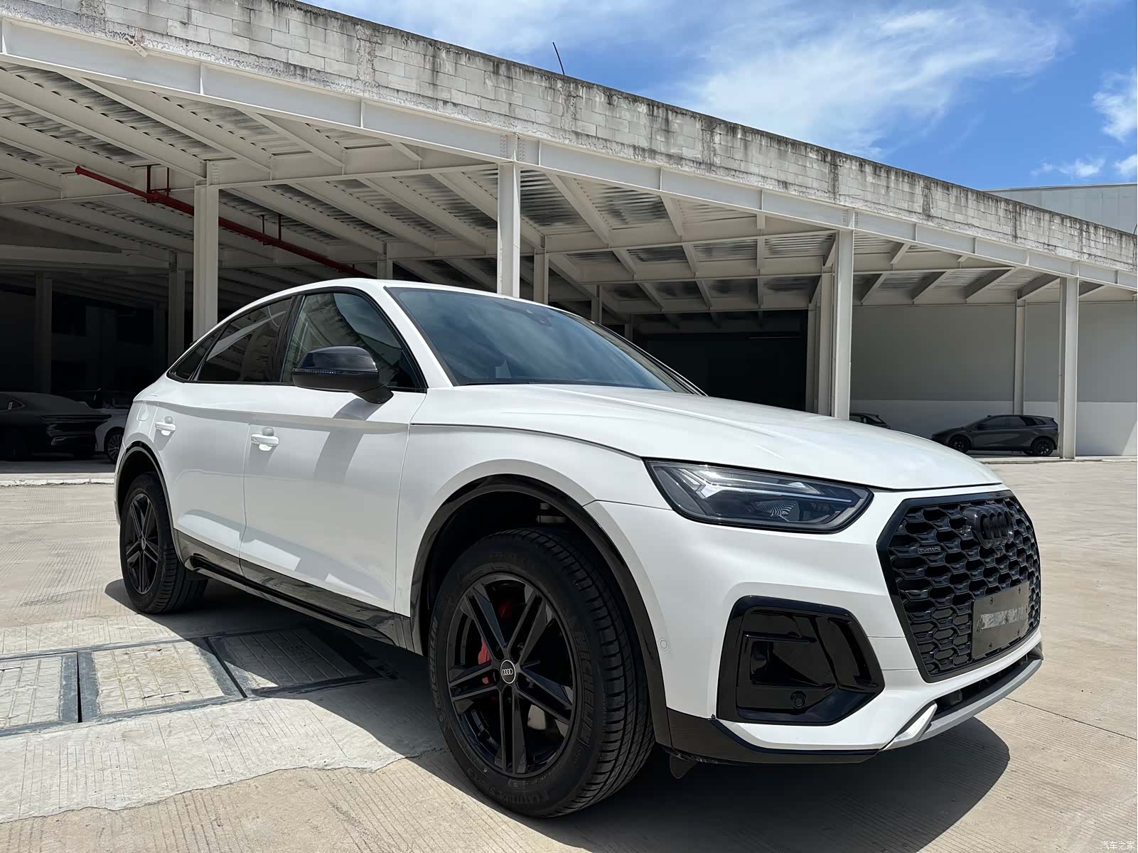 Audi Q5L, 2025 3