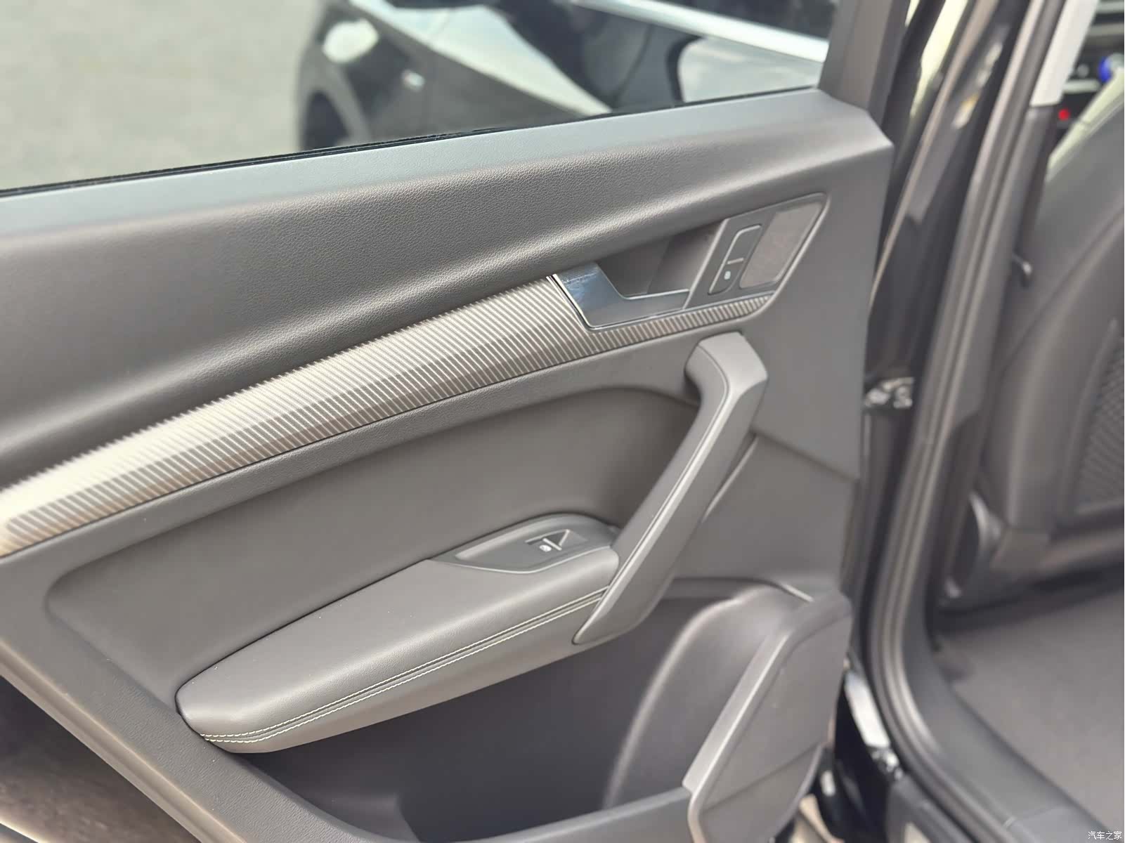 Audi Q5L, 2021 33