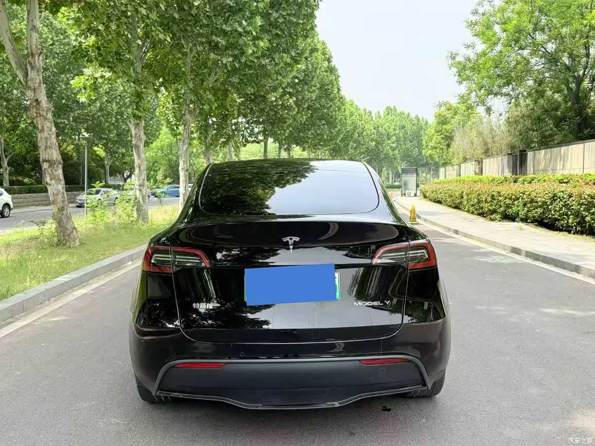 Tesla Model Y, 2023 8