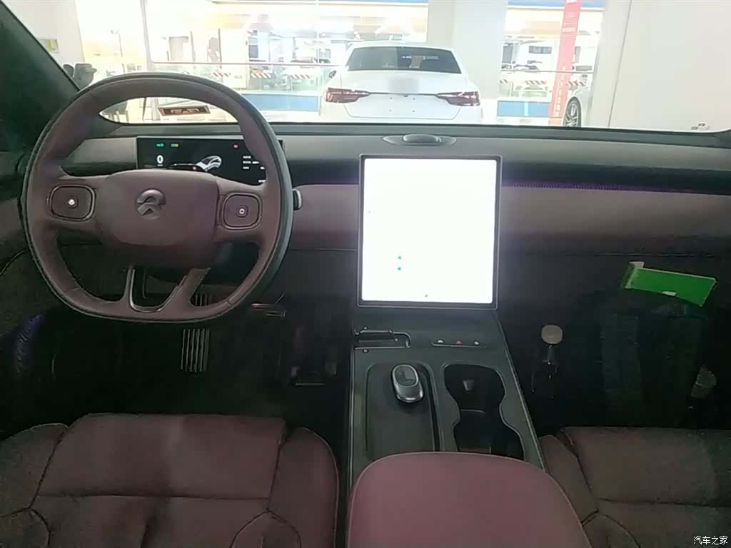 NIO ET5, 2025 10