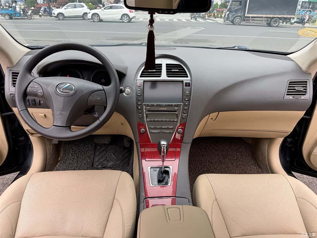 Lexus ES, 2009 14