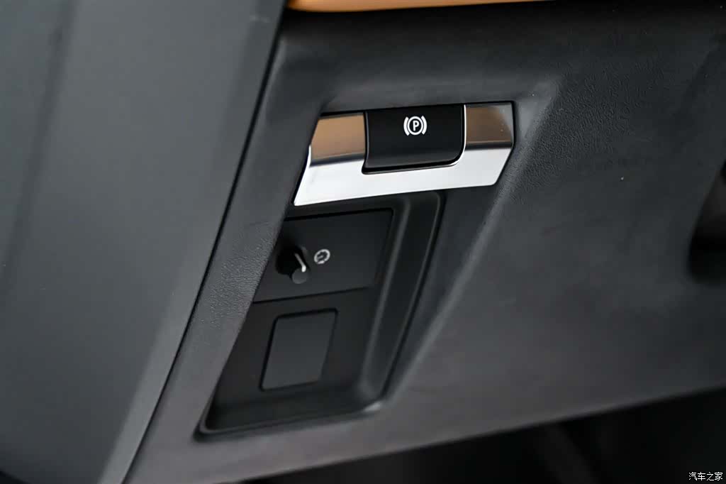 Land Rover Defender, 2024 26