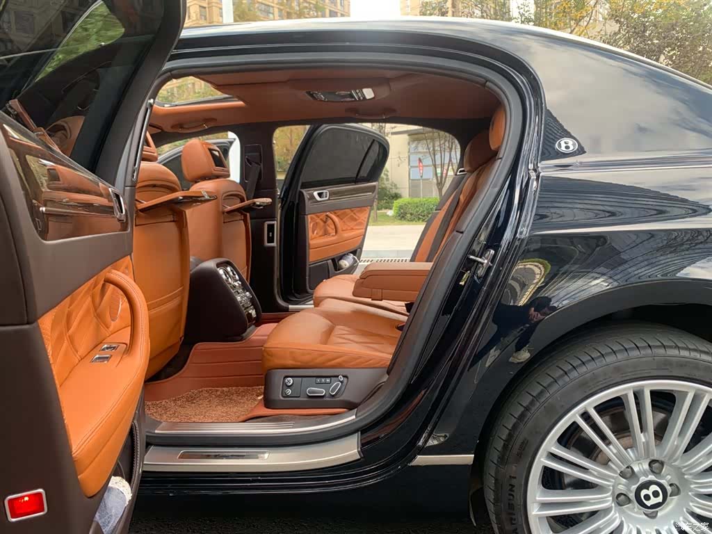 Bentley Flying Spur, 2012 14