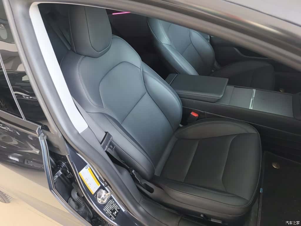 Tesla Model 3, 2024 20