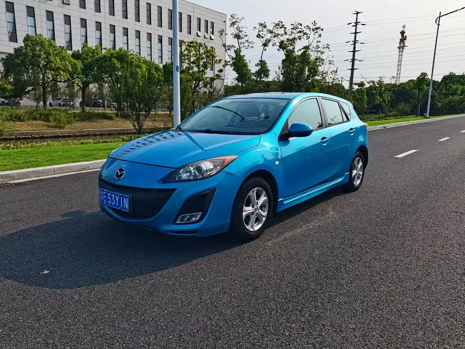 Mazda 3 star Cheng