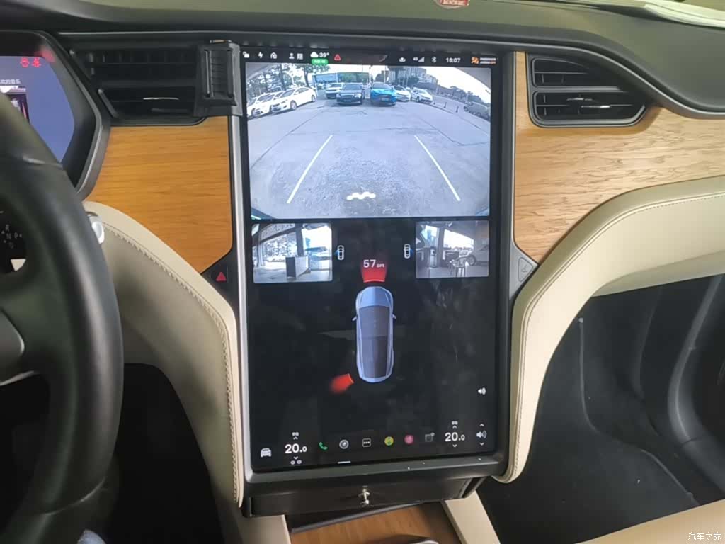 Tesla Model X, 2019 13