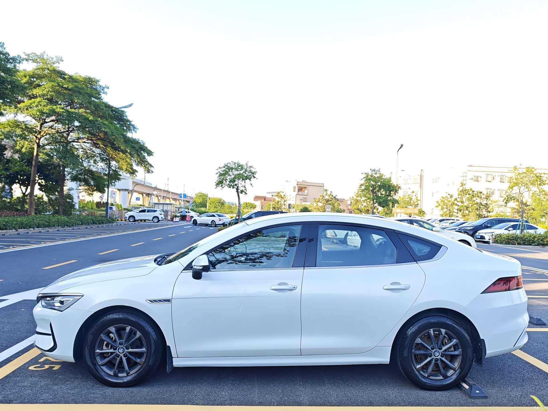 BYD Qin, 2021 4