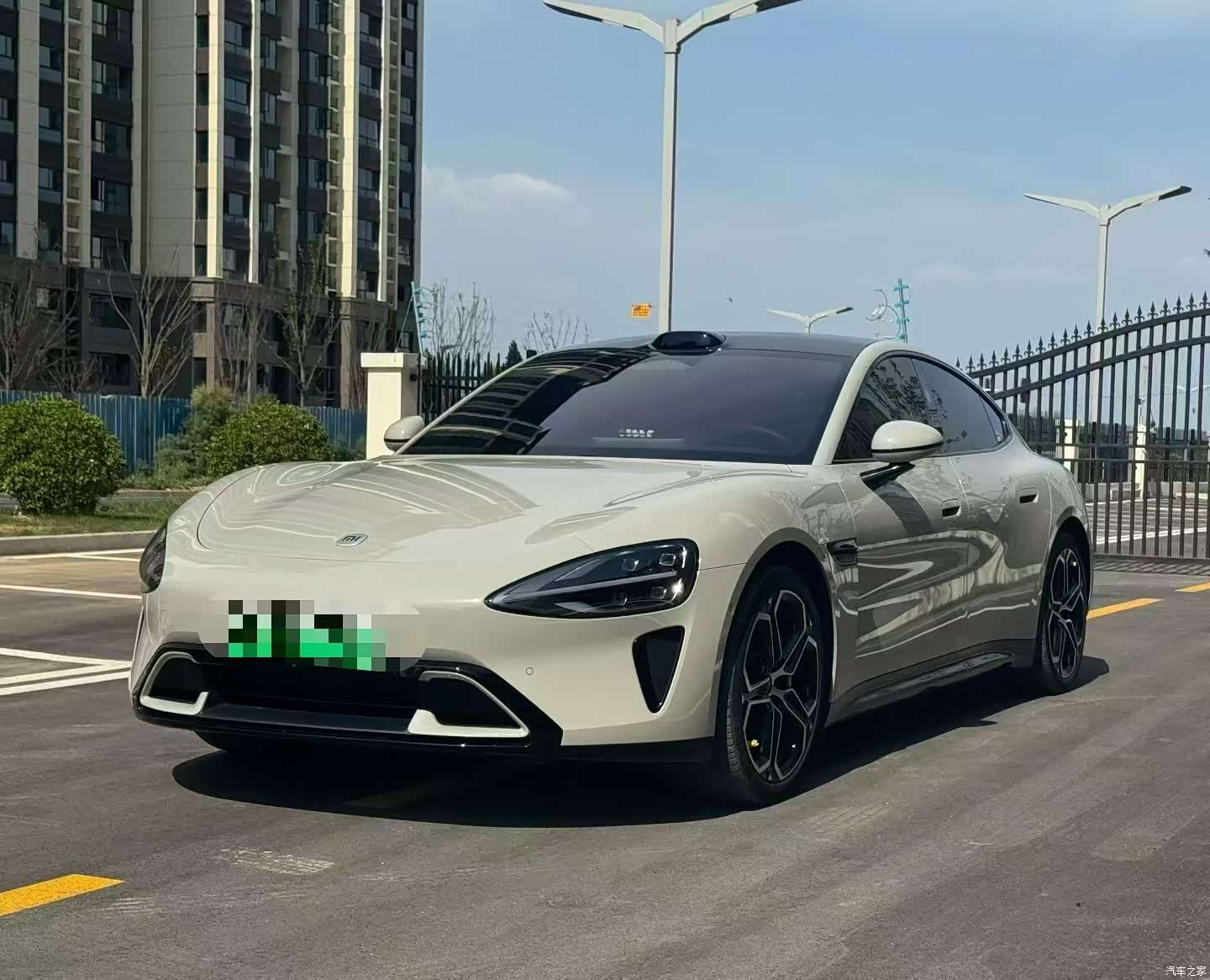Xiaomi SU7, 2025 1