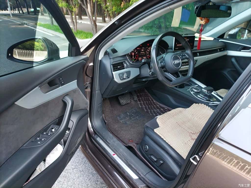 Audi A4L, 2016 17