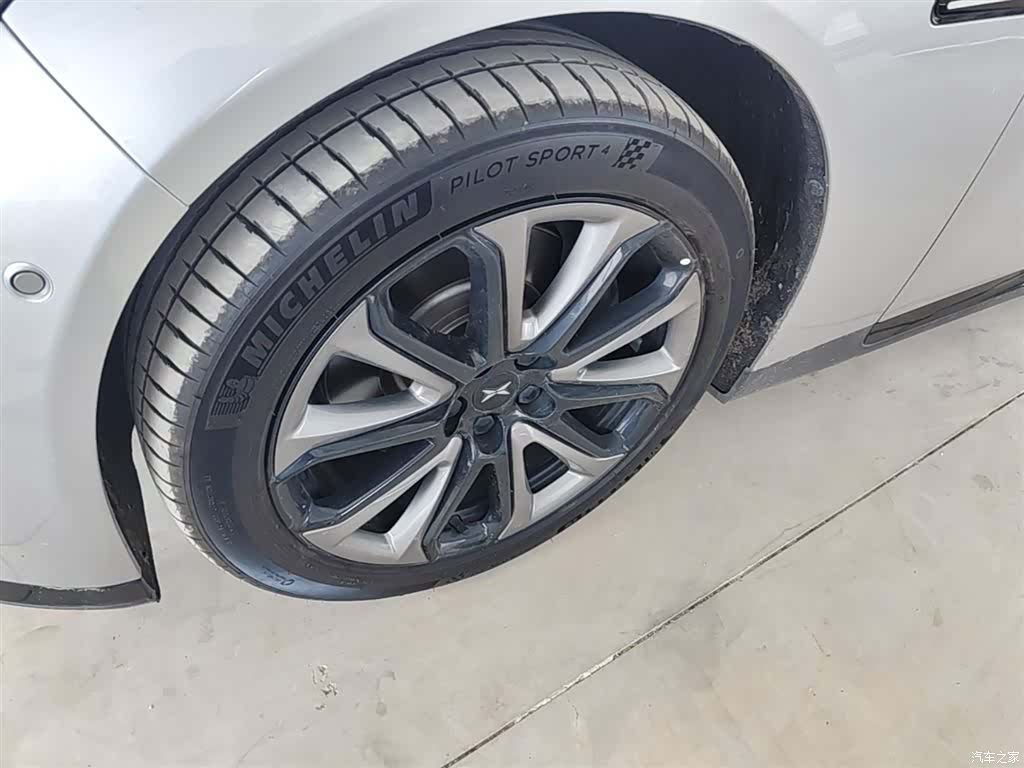 Xpeng P7, 2022 25