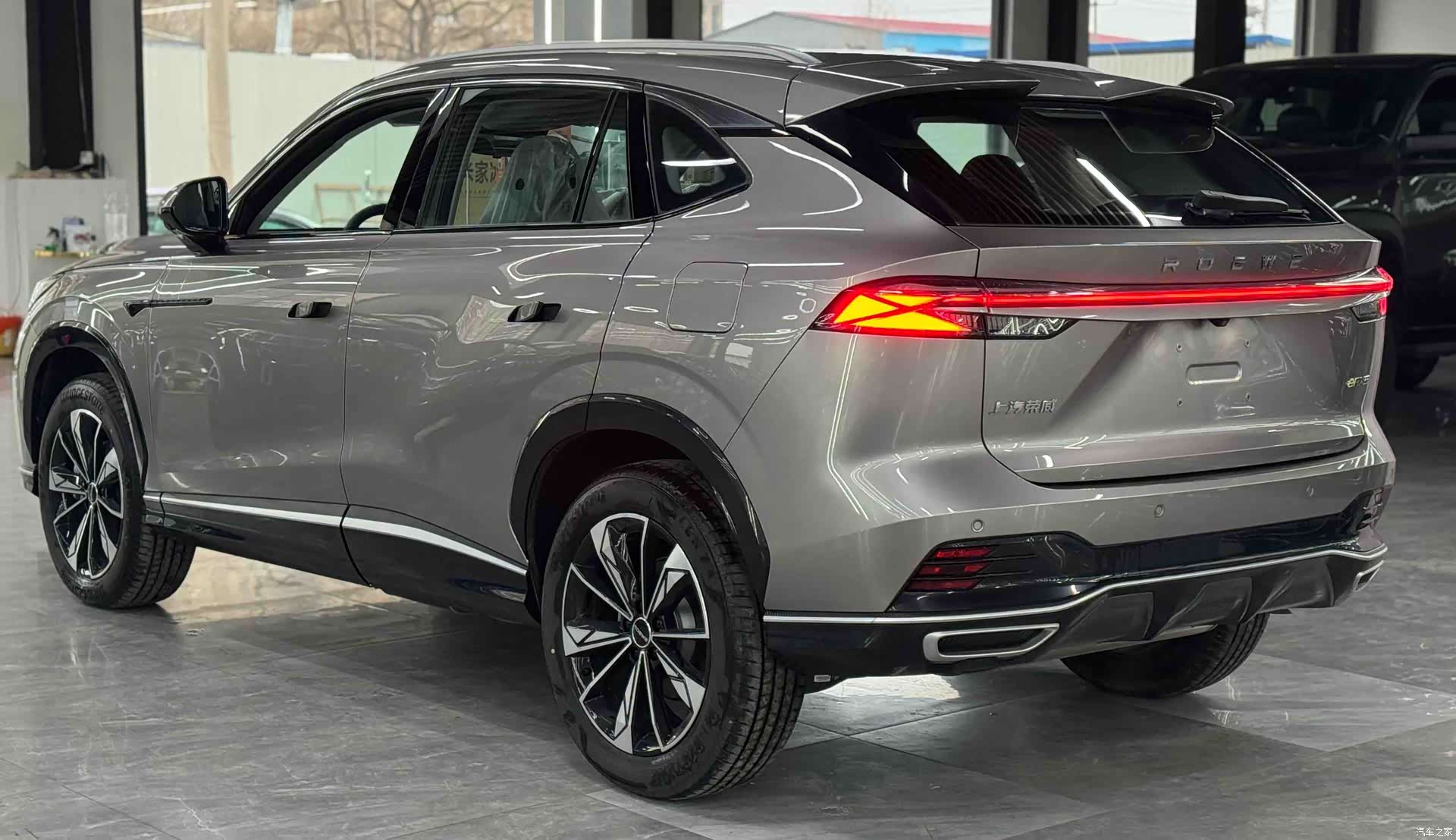 Roewe RX5, 2023 3