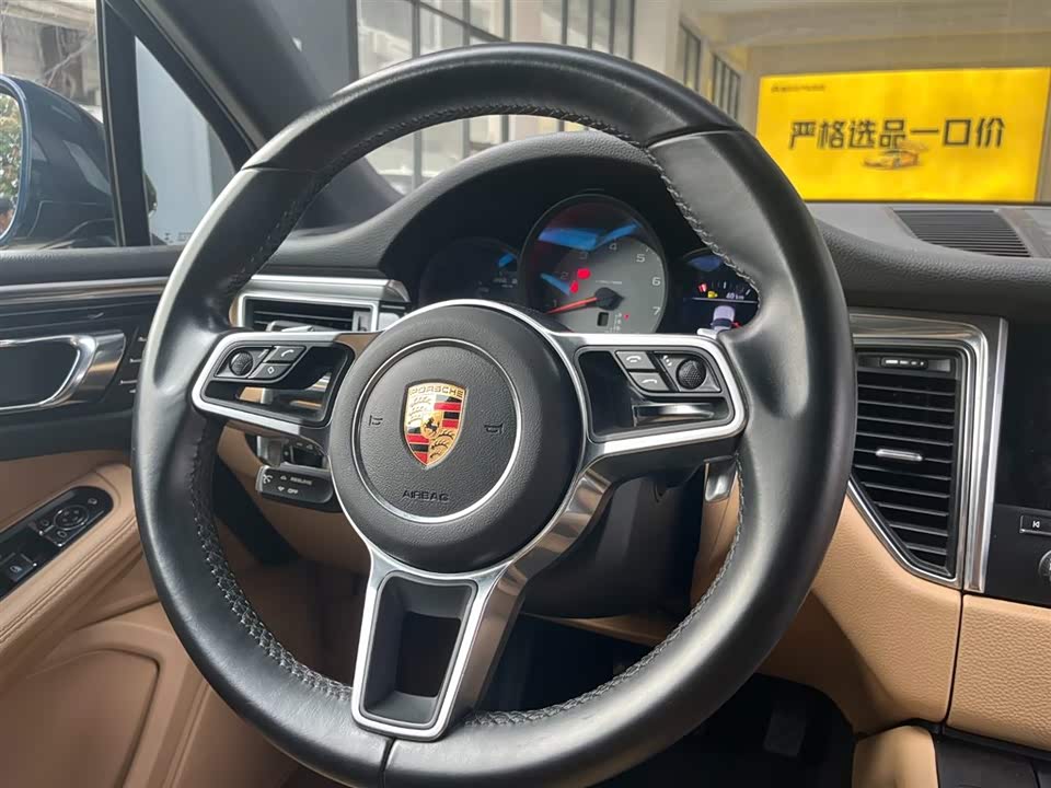 Porsche Macan Porsche Macan