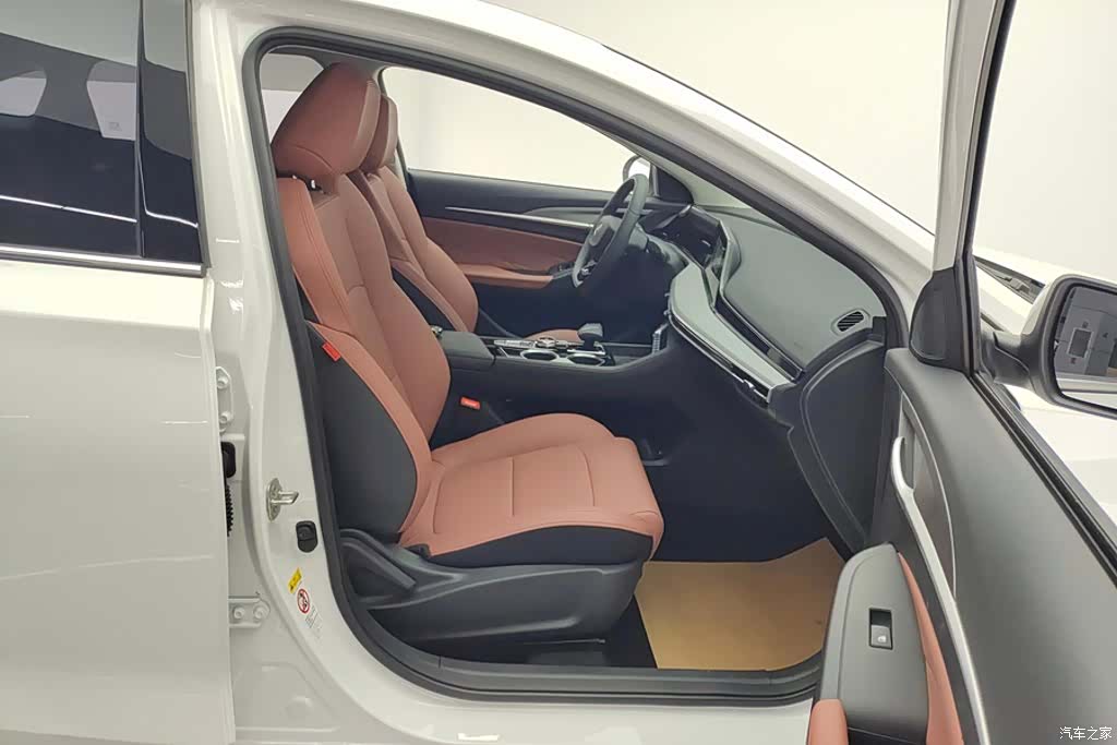 Changan Eado, 2025 8