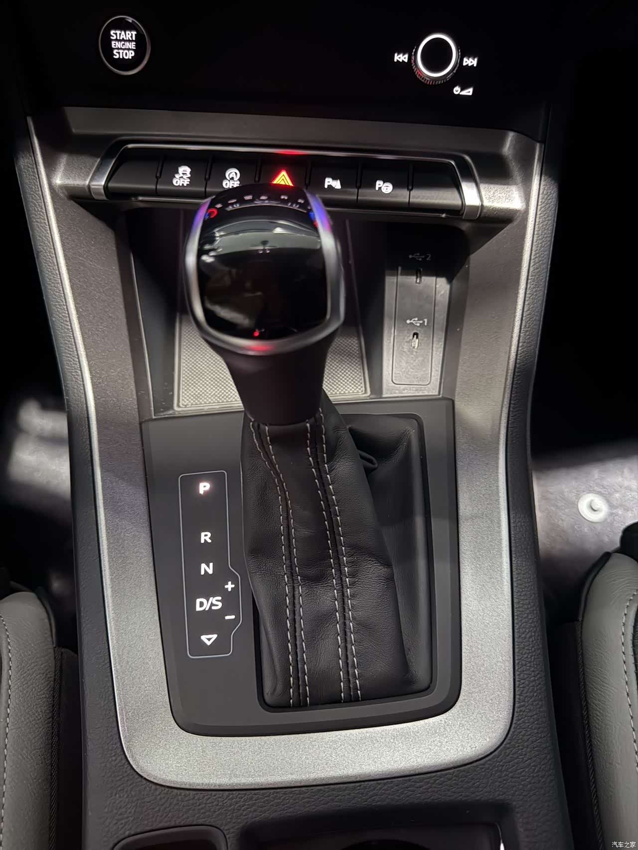 Audi Q3, 2022 12
