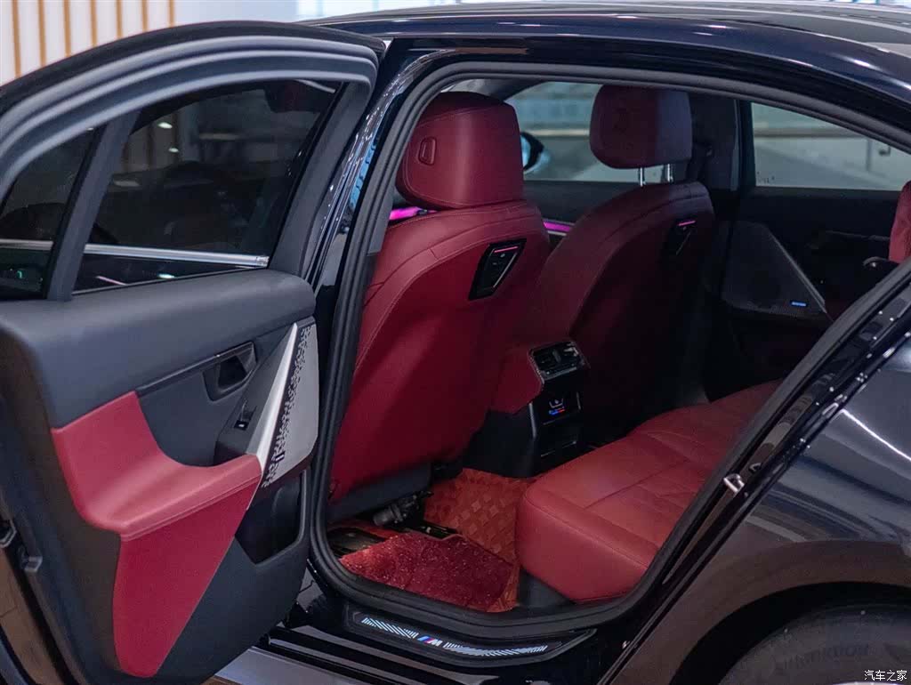 BMW 5 Series, 2024 18